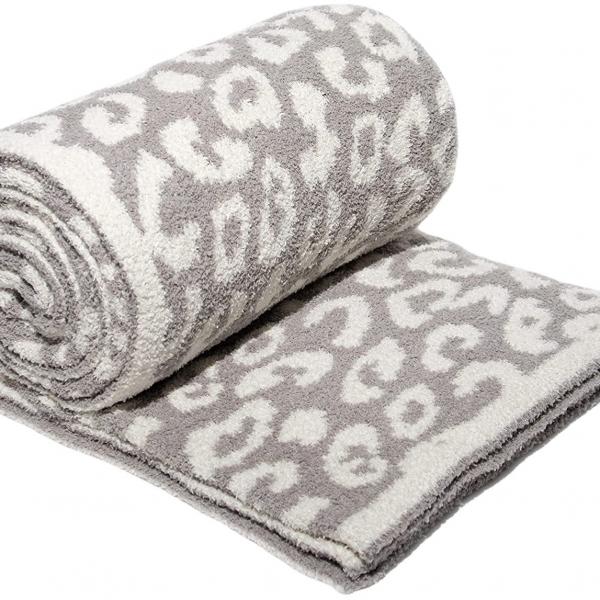Half-Sided Velvet Jacquard Blanket